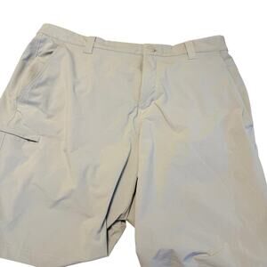 Columbia PFG Men’s Shorts 40W x 10L Omni-Shade Fishing Shorts Beige Vent Back